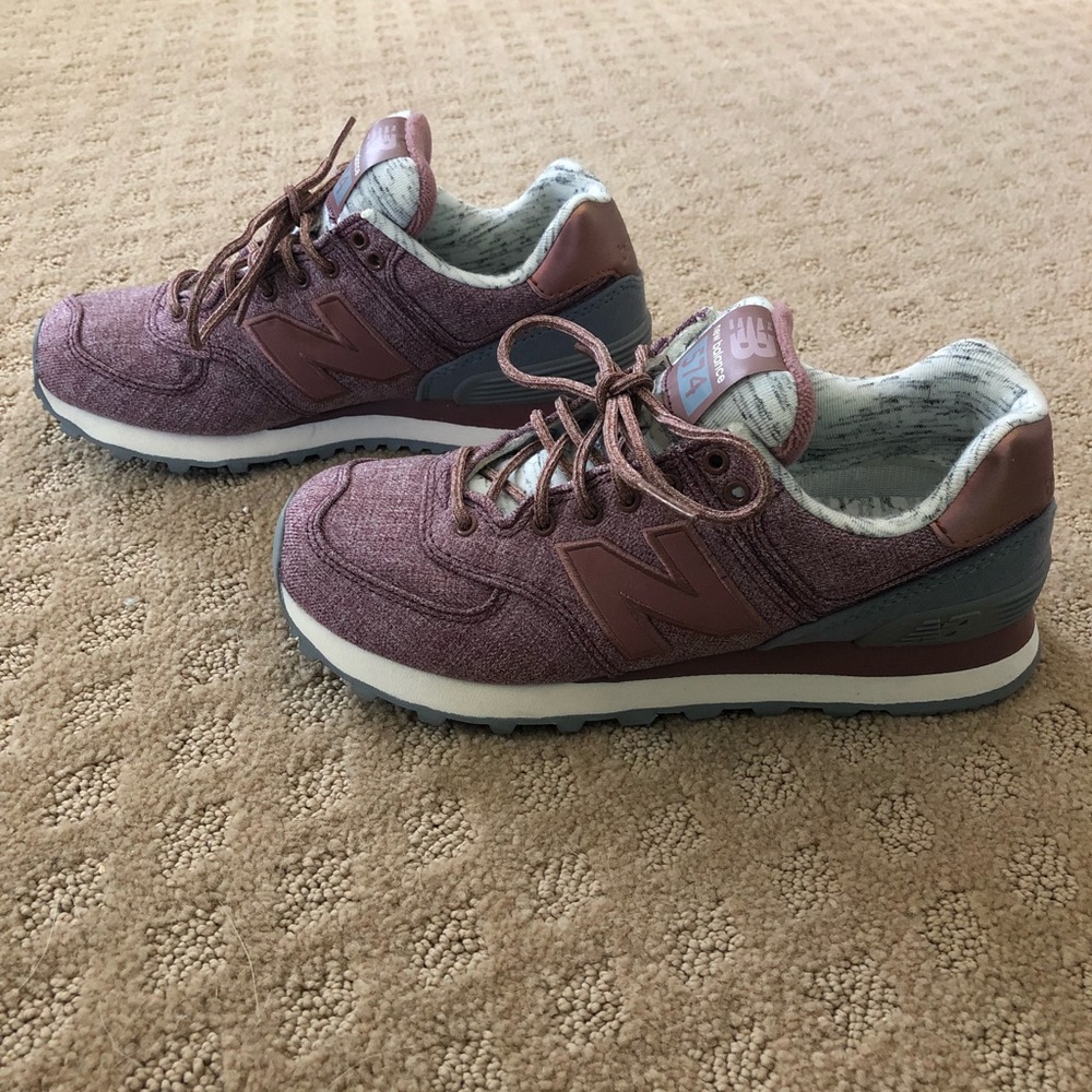 Super cute purple New balance sz 5 sneakers